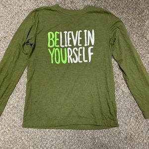dark green longsleeve tee shirt